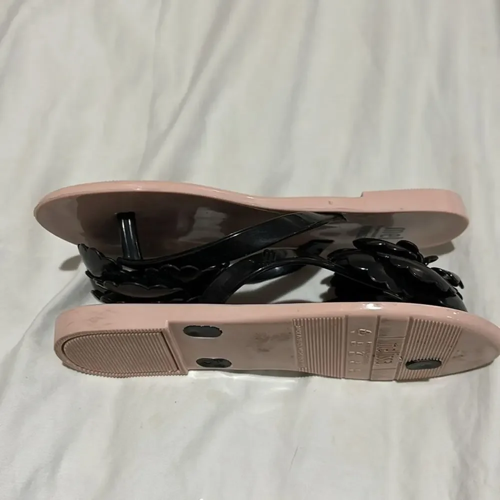 Melissa black flower thong 13 cream soles flip flops euc beach coastal pool